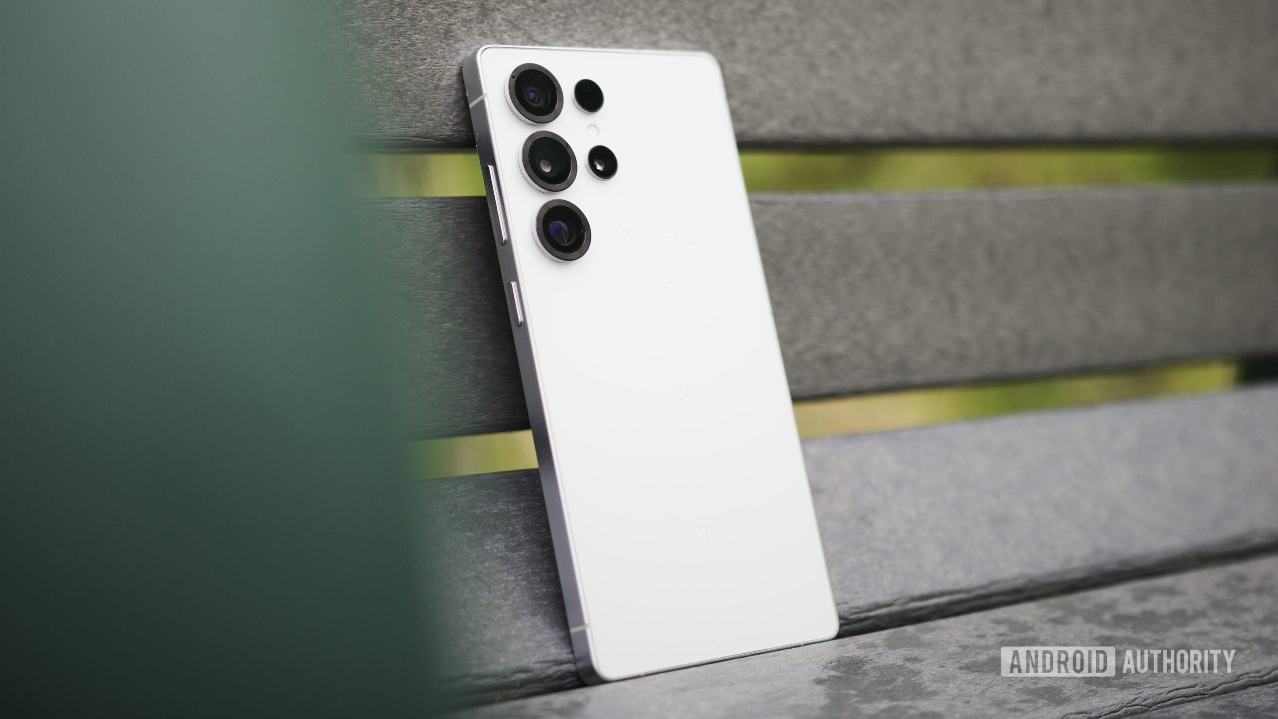 Auf Wiedersehen lila Monde: One UI 8 Beta 5 trifft das Galaxy S25