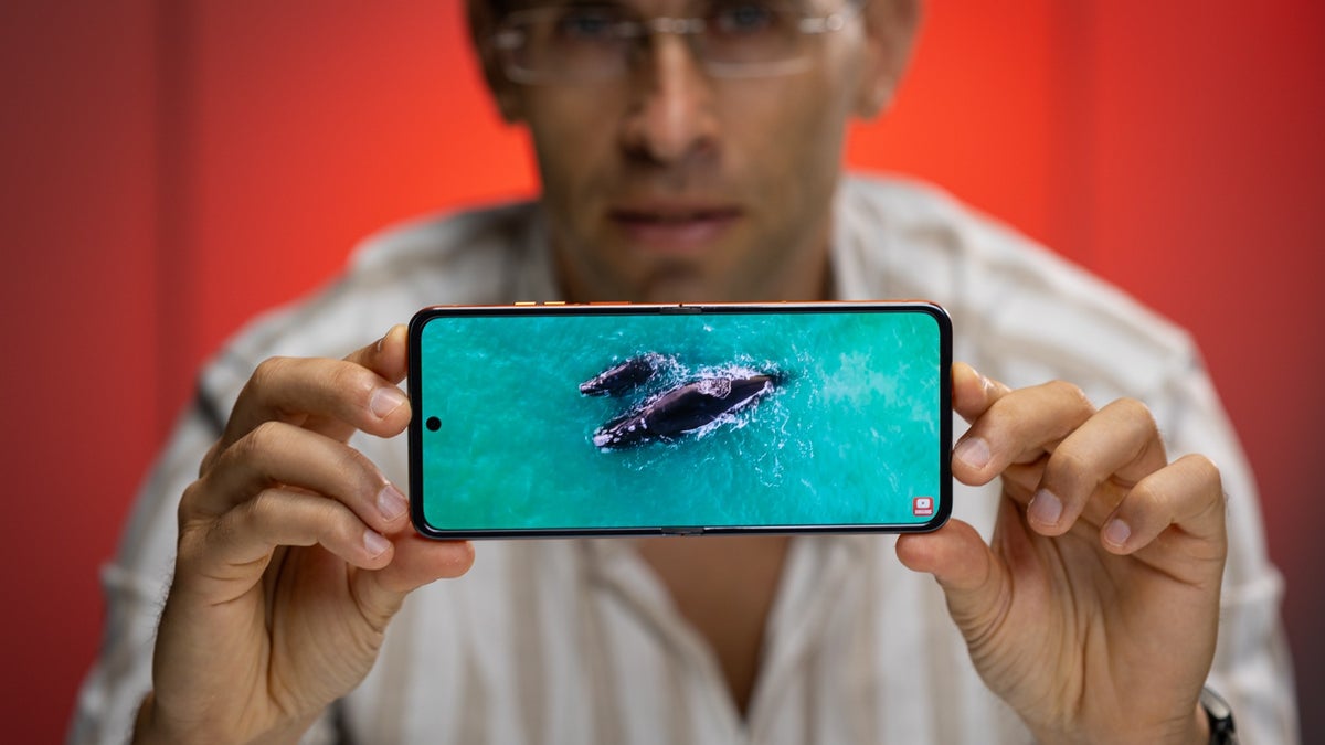Amazon og Best Buy overgår sig selv med denne aldrig før set Motorola Razr (2024) Deal